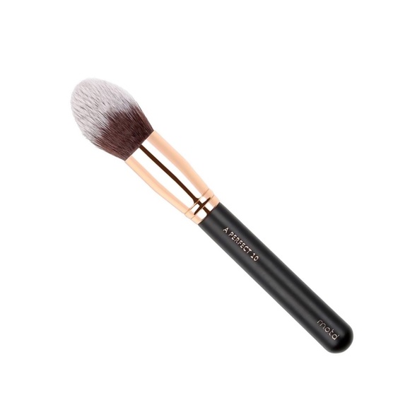 MOTD A Perfect 10 Tapered Face Brush - Picture 1 of 5